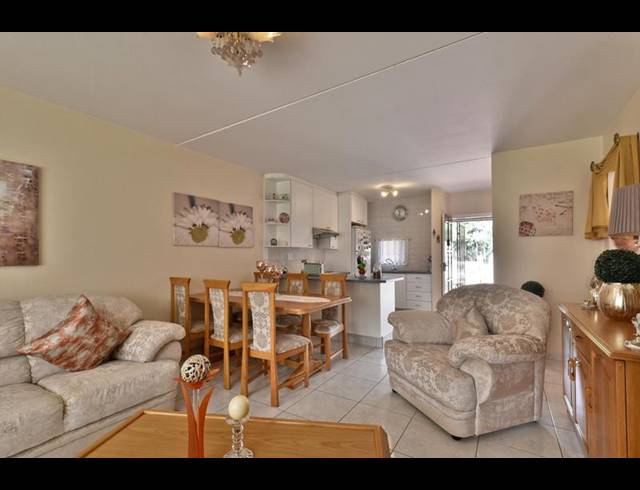3 BEDROOM COMPLEX FOR SALE IN OAKDENE